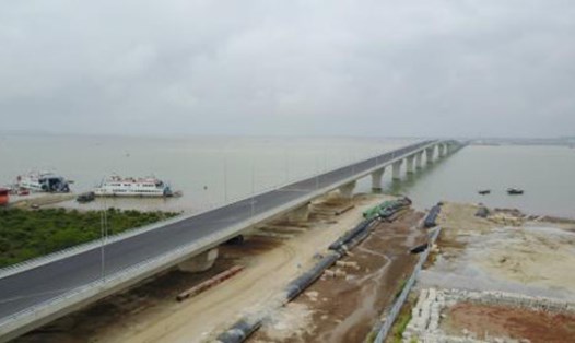 Toàn cảnh cầu vượt biển Tân Vũ - Lạch Huyện chuẩn bị thông xe kỹ thuật. Ảnh:Quang Toàn/BNEWS/TTXVN 